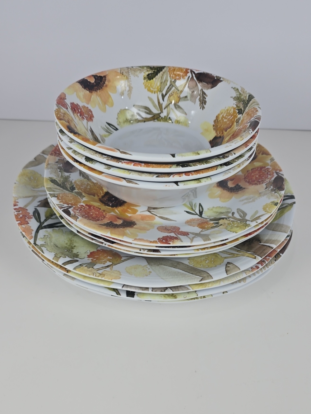 American Atelier Sunflower Melamine Dinnerware Set -4 Place Setting Unbreakable